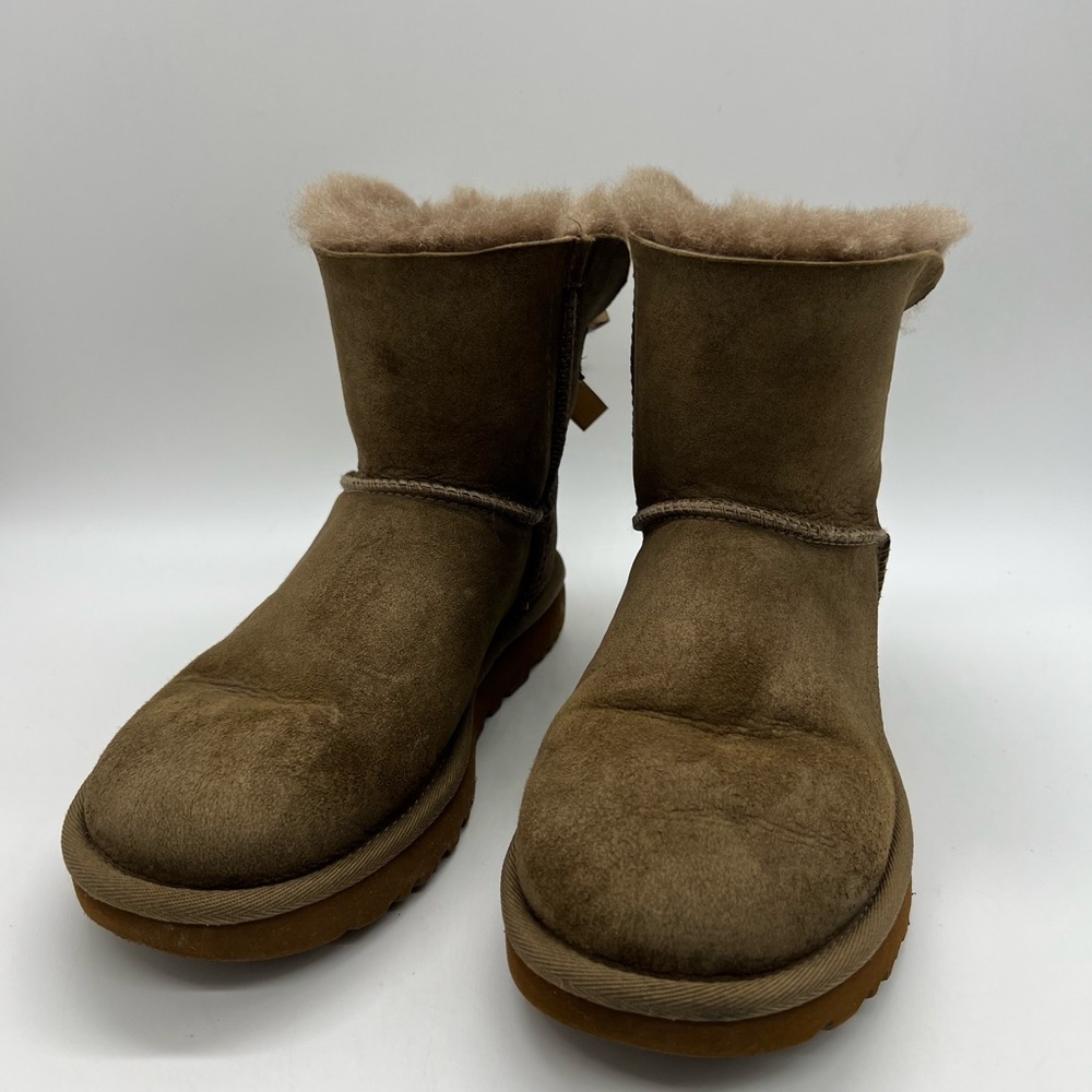 UGG Brown Shearling Women's Short Bailey Boots Women’s Size 7
